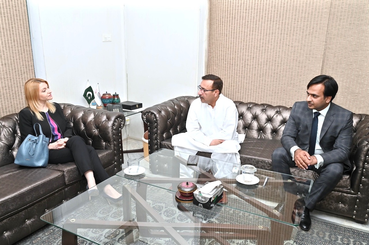 Ambassador Irena Gancheva met with the Managing Director of the Associated Press of Pakistan 